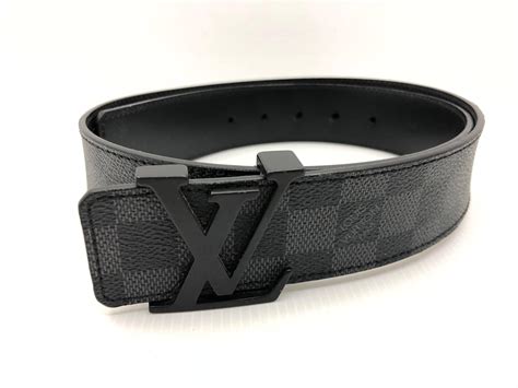 lv belt man